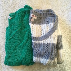 Small knit sweater bundle